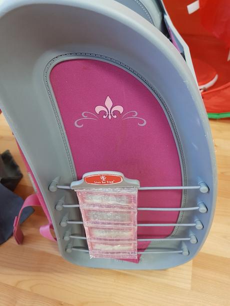 Skolska taska princes, 