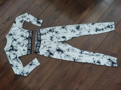 Gymnastický/tanečný dres, 152