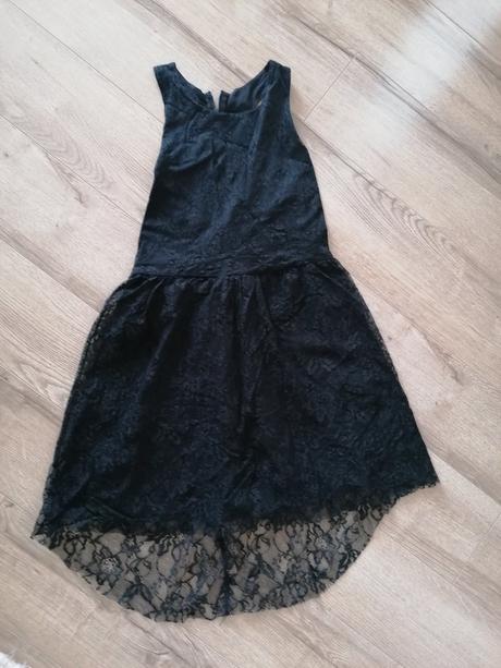 Čipkované šaty, s