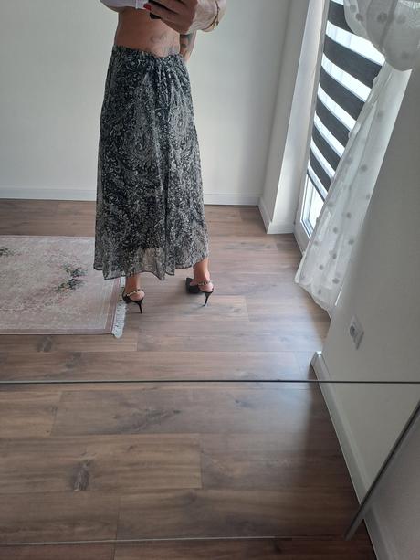 Sukna reserved, reserved,m