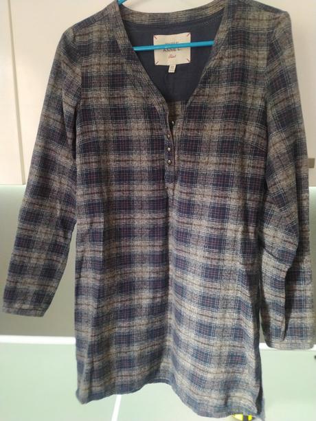 Predĺžená tunika alebo šaty, xs