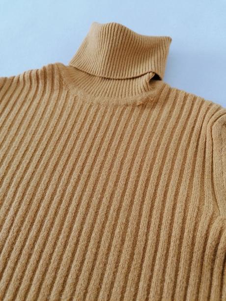 Rolák elastický, s