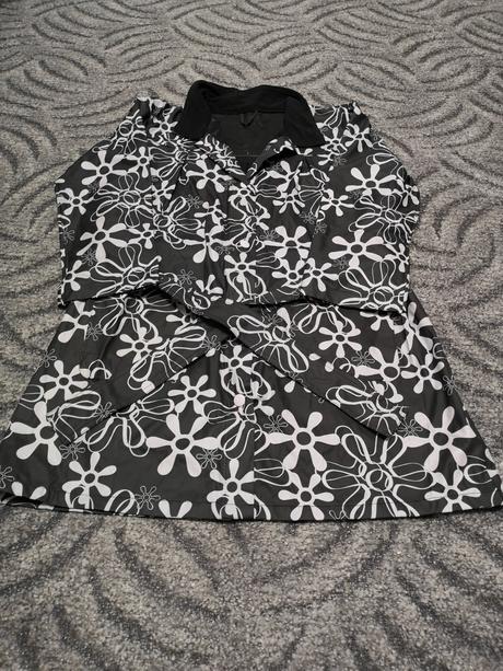 Plašť do dažďa, 140