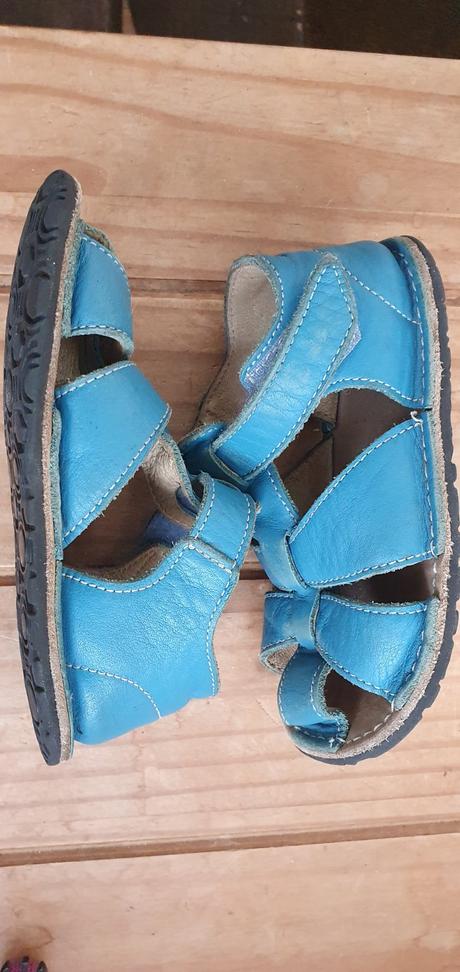 Barefoot sandalky, 25