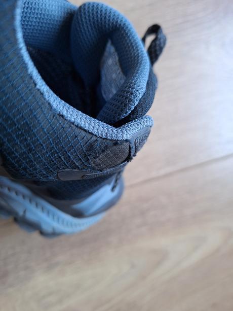 Turistická obuv, 37