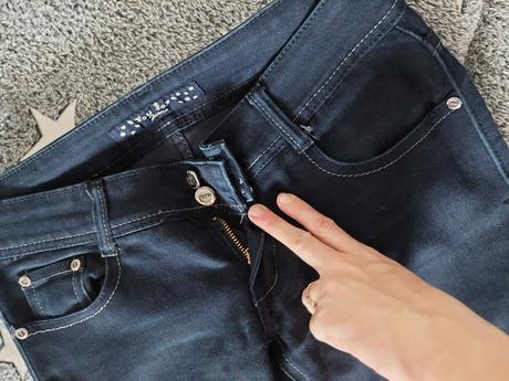 Tmavomodré rifle, 28