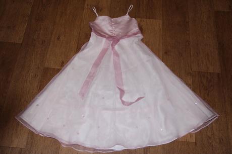 Princezničkové šaty, 134