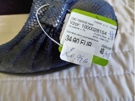 Nenosené topánky, 40