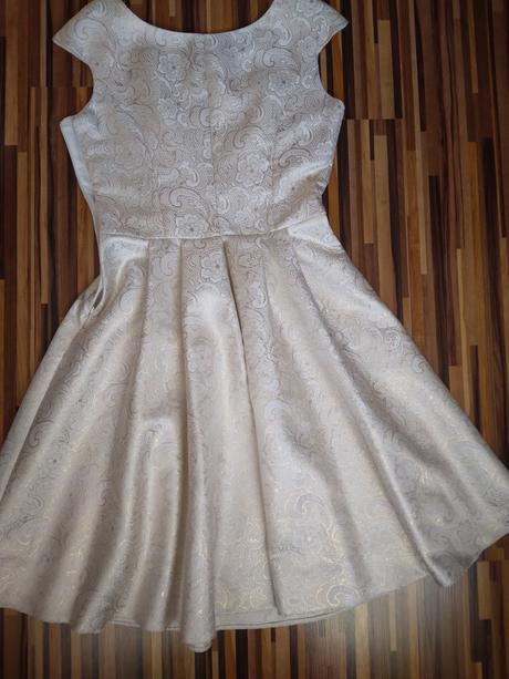 Slávnostné šaty omega, 38