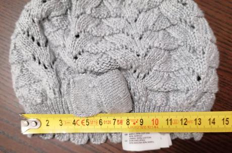 Šeda baretka, h&m,74