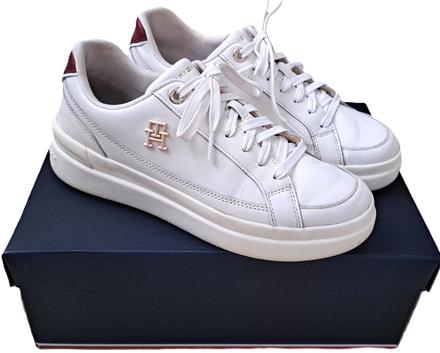 Dámske tenisky zn. tommy hilfiger, veľ. 38/39, tommy hilfiger,39