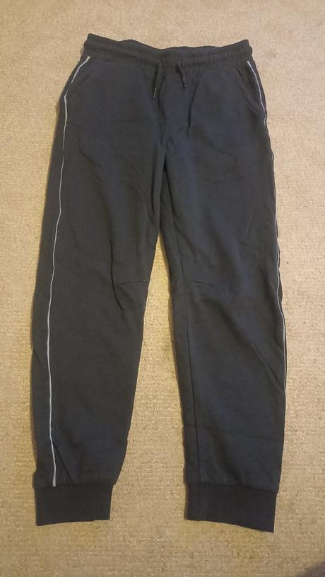 Chlapčenské veci 128, 122–134