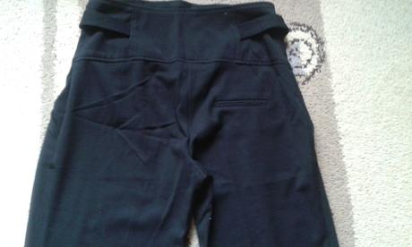 Čierne 3/4 nohavice vel. 40, atmosphere,40