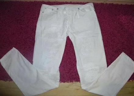 Nohavice s roztrhanym efektom, m