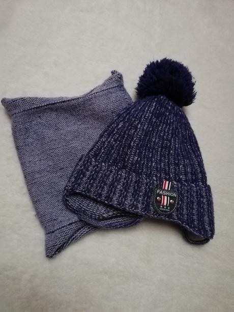 Čiapka + nakrcnik, 80