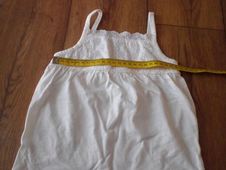 Biele tielečko s madeiroua kvetinkami 2-3 roky top, f&f,98