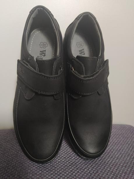 Spoločenské topánky, 30