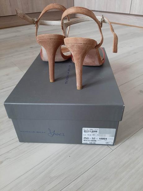 Celokožené sandálky, 37