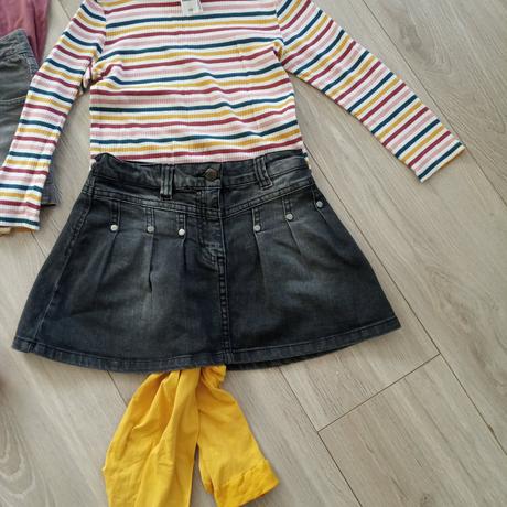 Sukna,tricko pančuchu, 122–134