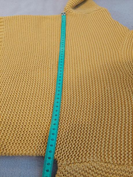 Svetrík, reserved,146