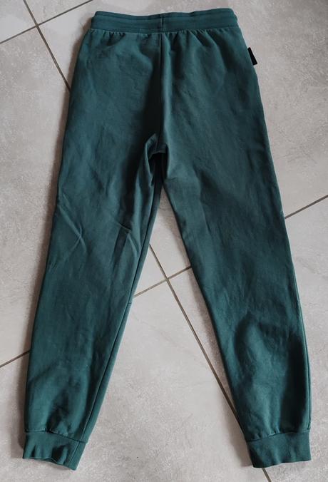 Teplaky, 152