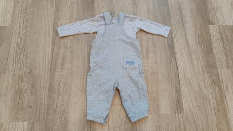 Body a nohavice na traky, 68