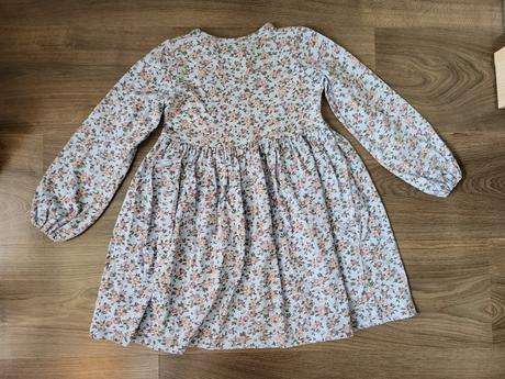 Kvietkované šatky, 116