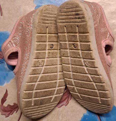 Dievčenské balerínky, 24