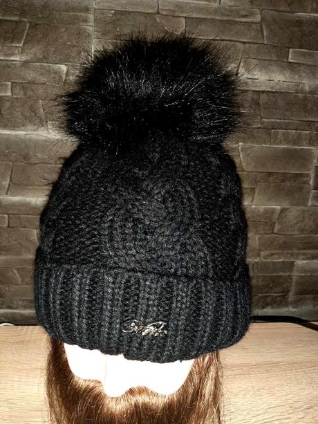 Zimná čiapka, river island