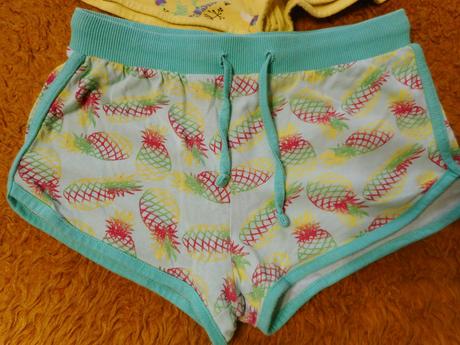 2x dievčenské kraťasky 134/140cm, 134