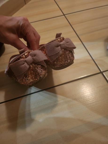 Krasne trblietave baleriny, h&m,31