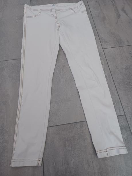 Dievčenské legíny, 152