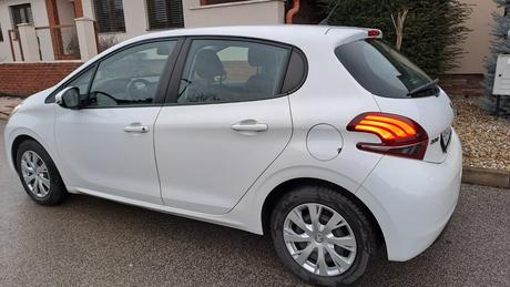 Peugeot 208, peugeot