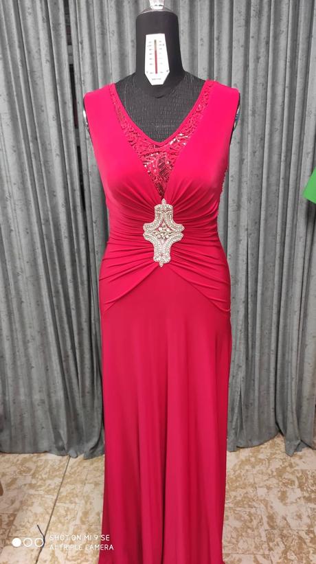 Spoločenské šaty, 40