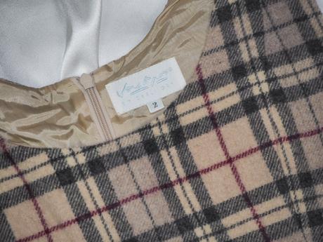 Luxusné vlnené šaty jackpot, 38