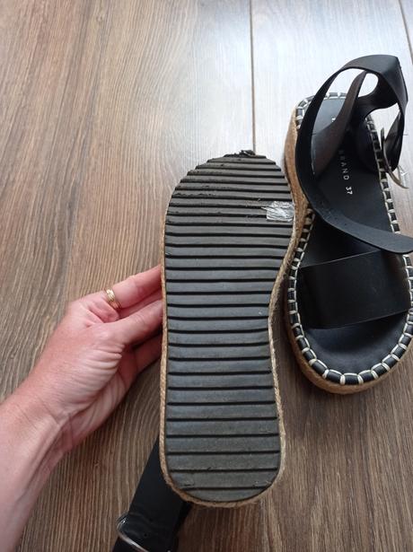 Dámske sandále obuté 1.krat, reserved,37