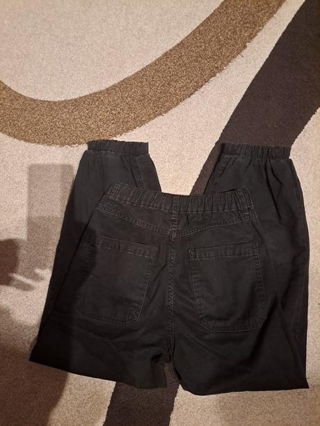 Bershka nohavice, bershka,146
