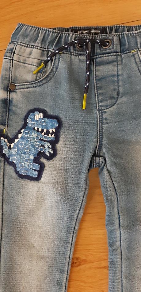 Rifle s dinosaurom next, next,92