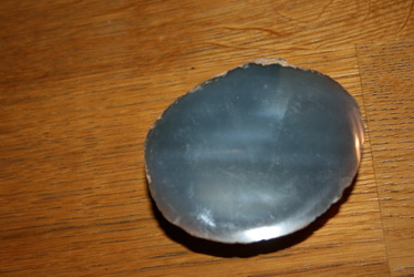 Farebný kameň modro-šedý, leštený, 