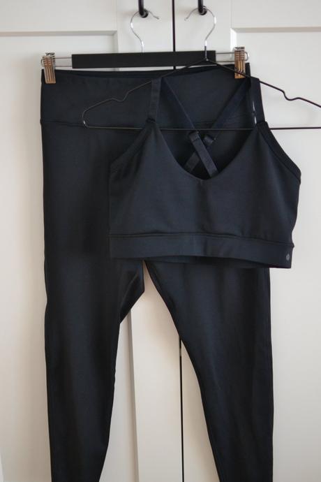 Čierna športová súprava l, l