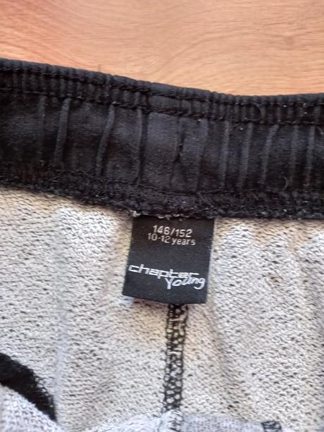 Kratasy 146/152, chapter young,146