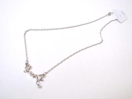 Náhrdelník s príveskom "love",