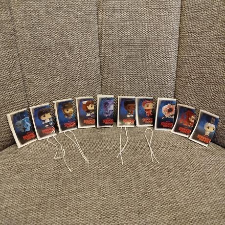 Figúrky stranger things kinder joy, 