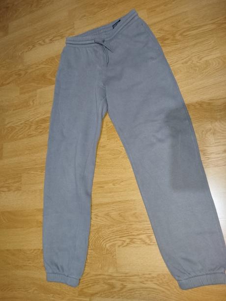 Balík oblečenia 146/152, 140–152