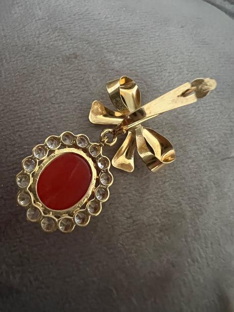 Starozitne nausnice 18k zlato a koral, 
