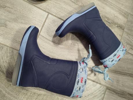 Gumáky svietiace, lupilu,24