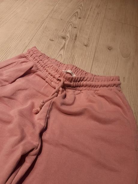 Ružove teplaky, sinsay,s