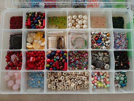 Obrovská sada korálok a príslušenstva, 
