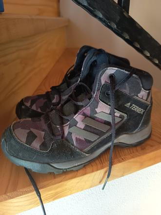 Turistické topánky terrex 34, adidas,34