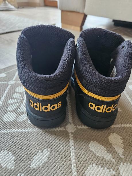 Kozene zateplene tenisky, adidas,33